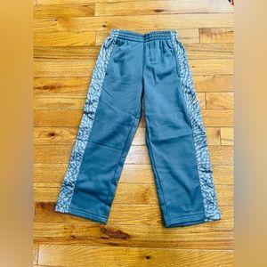 Jordan therms fit pants size 4t